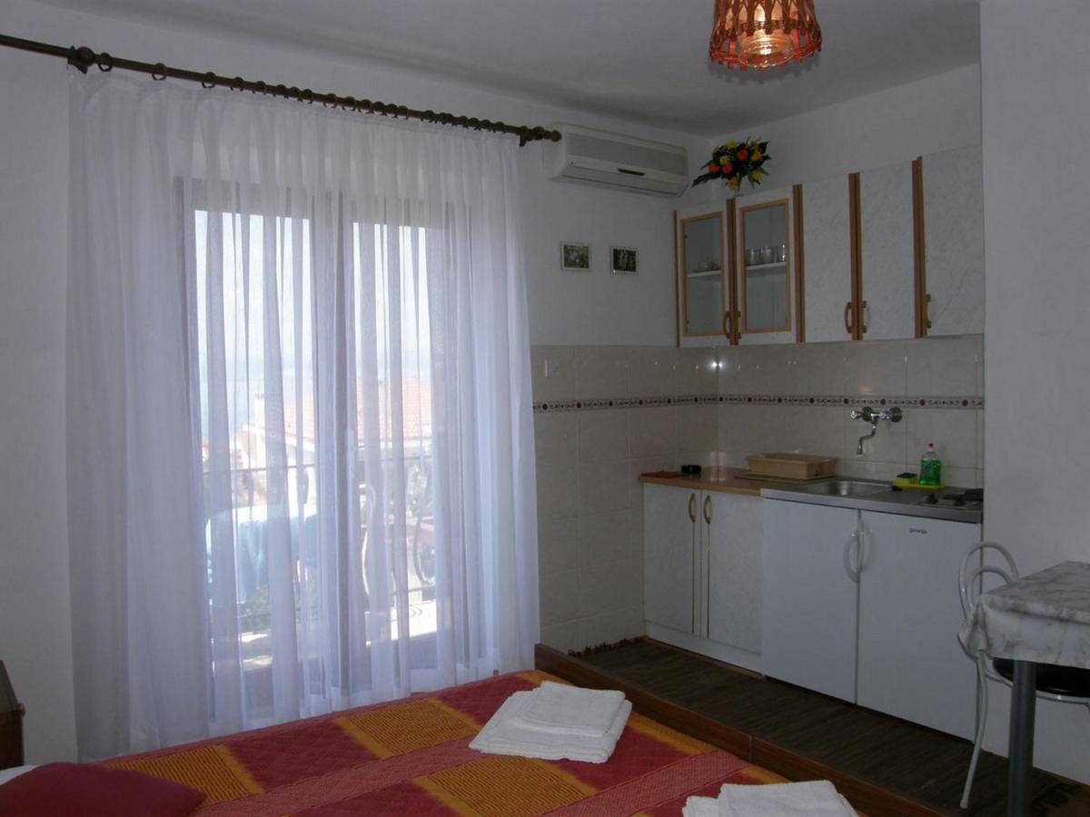Villa Renipol Adults Only Sutivan Exteriör bild
