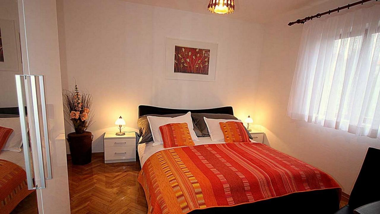 Villa Renipol Adults Only Sutivan Exteriör bild