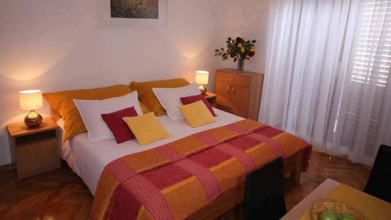 Villa Renipol Adults Only Sutivan Exteriör bild