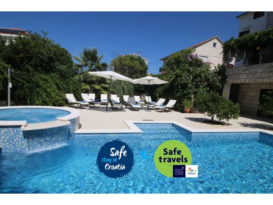 Villa Renipol Adults Only Sutivan Exteriör bild